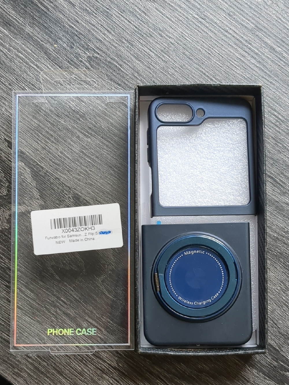 Wireless Magnetic Phone Case with Built-in Charger - Blue